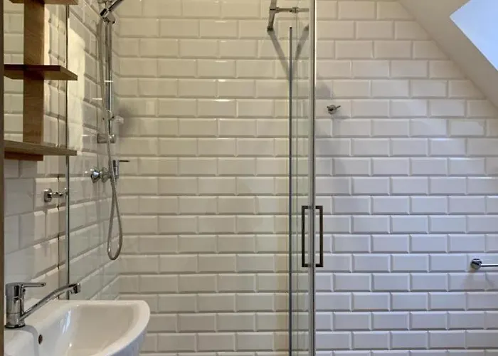 Fundacja Dpt Dom Pracy Tworczej Pau Affittacamere Zawoja